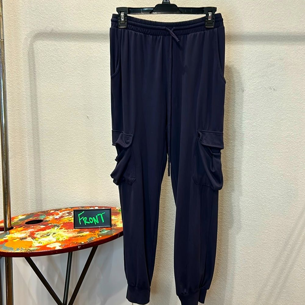 Shiela Roseโ - Navy Cargo Lounge Sweat Pants - size M